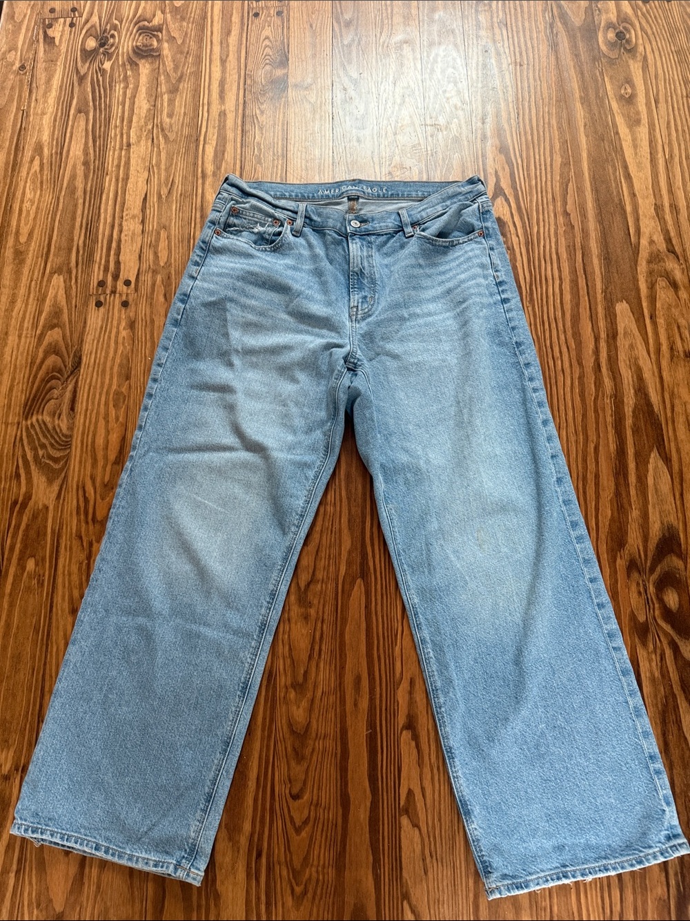 American Eagle Light Blue Wide-Leg Women’s Jeans